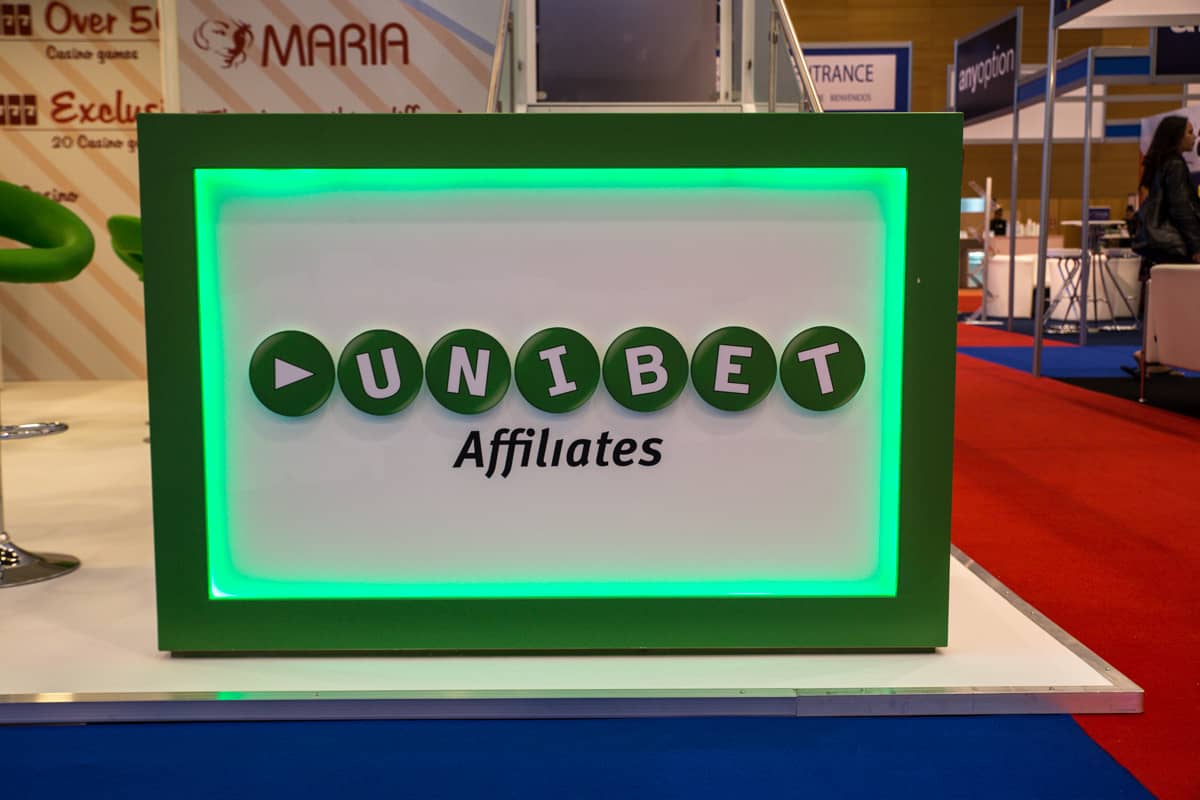 Unibet Affiliates Sign, iGaming 2014, Mode Media