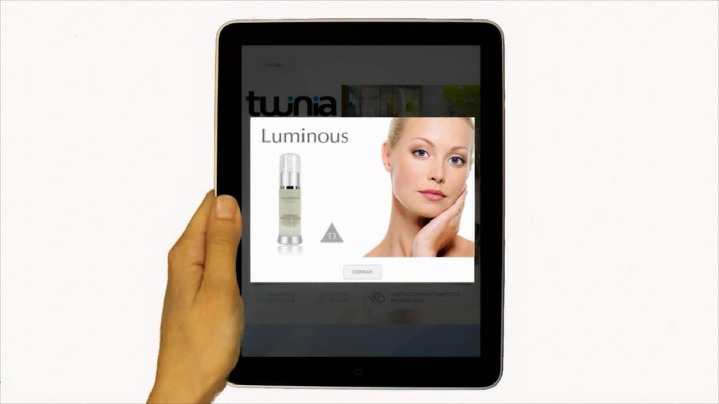 Un anuncio de crema médica en la pantalla de un iPad, muestra de trabajo de una empresa audiovisual