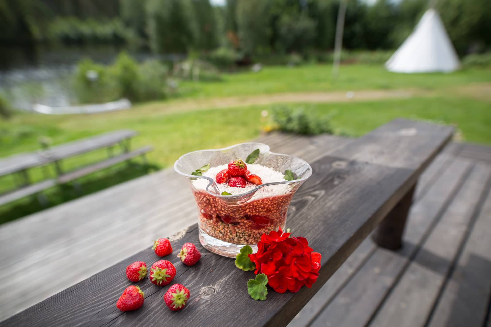 Strawberry dessert with flowers