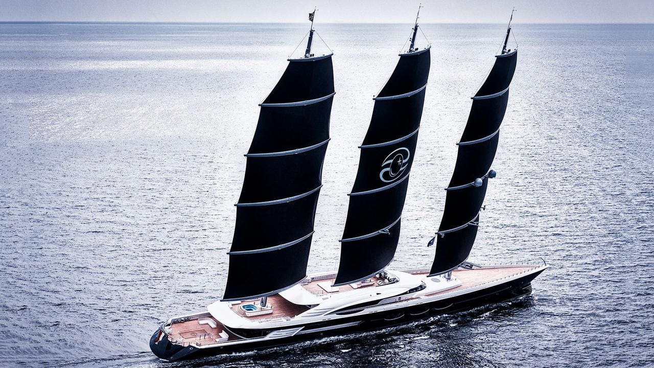 VIDEO REPORTAGE OF THE BIGGEST YACHT IN THE WORLD
