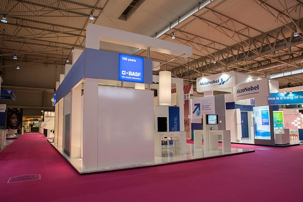 InCosmetics stands/shops